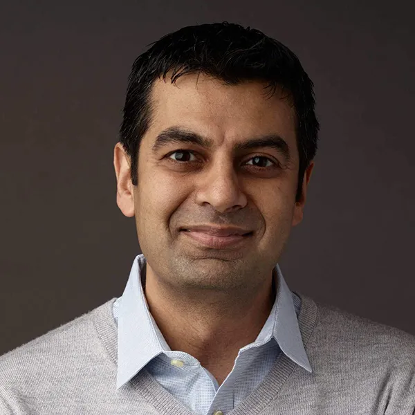 Ajay Arora headshot